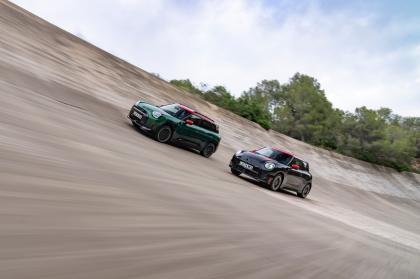 Πρεμιέρα για τα ηλεκτρικά MINI JCW και Aceman JCW στο Παρίσι